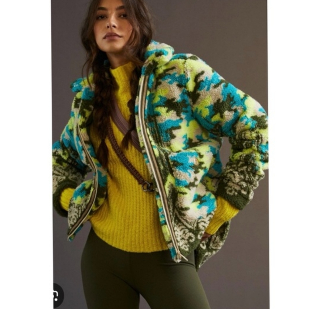 Anthropologie Pilcro Sherpa Teddy Jacket Mountain Camo